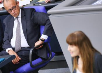 Friedrich Merz und Heidi Reichinnek (Archiv)