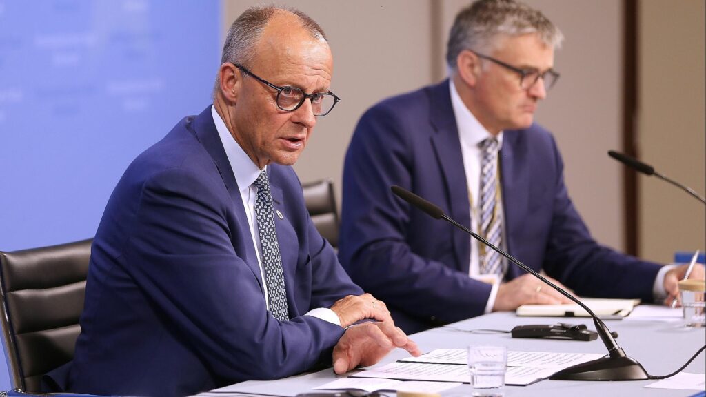 Friedrich Merz und Stefan Kornelius (Archiv)