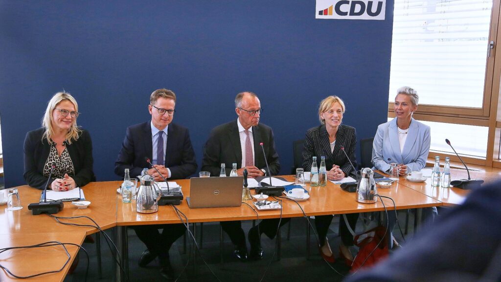 Linnemann sieht Adenauer-Haus als "Denkfabrik" 4 CDU-Bundesvorstandssitzung am 07.07.2025