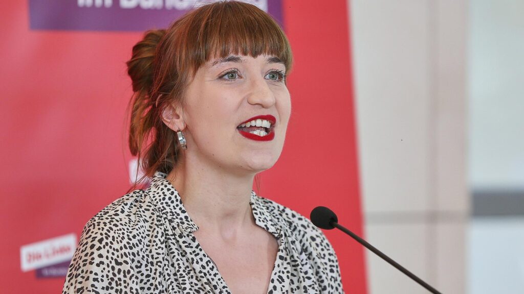 Insa: Linke ziehen mit Grünen gleich 9 Heidi Reichinnek am 07.07.2025