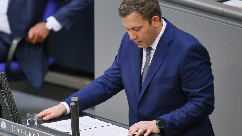 IW warnt vor Verschiebebahnhof im Bundeshaushalt 10 Lars Klingbeil am 08.07.2025