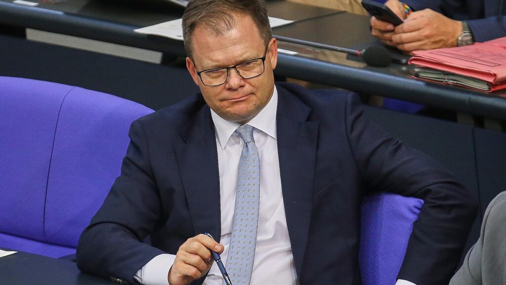 Umweltminister will Geringverdiener bei Umstiegen entlasten 2 Carsten Schneider (Archiv)