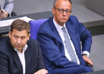 Lars Klingbeil und Friedrich Merz (Archiv)