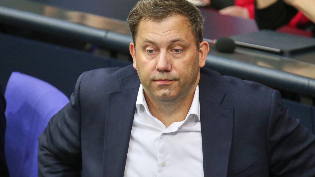 Klingbeil fordert Wiederholung der Wahl von Brosius-Gersdorf 7 Lars Klingbeil (Archiv)