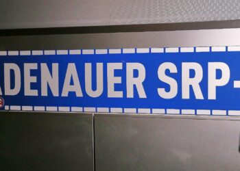 Lautsprecher-Bus `Adenauer SRP+` (Archiv)