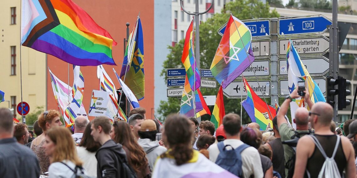 Parade zum Christopher-Street-Day am 26.07.2025