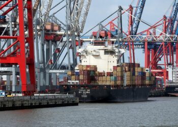 Containerschiff (Archiv)