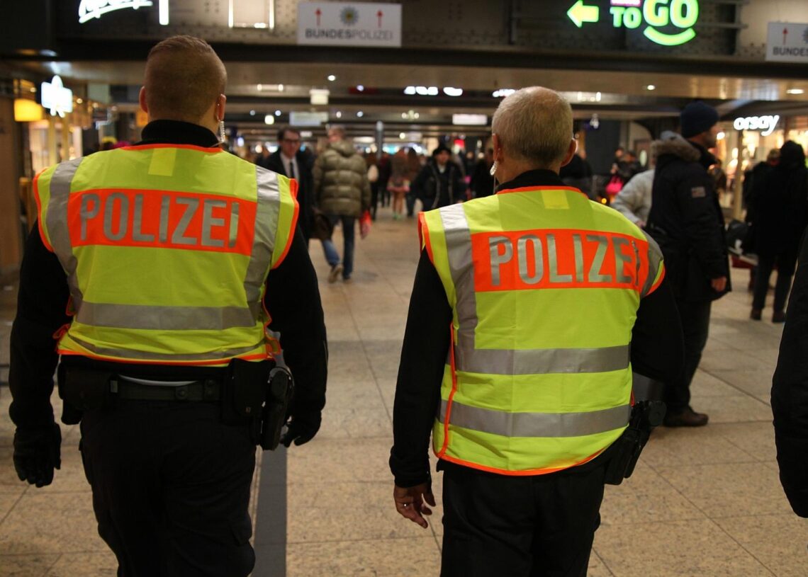 Bundespolizei im Bahnhof (Archiv)
