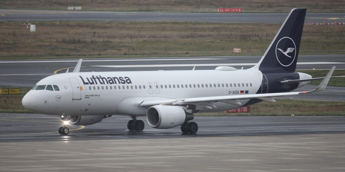 Lufthansa-Maschine (Archiv)