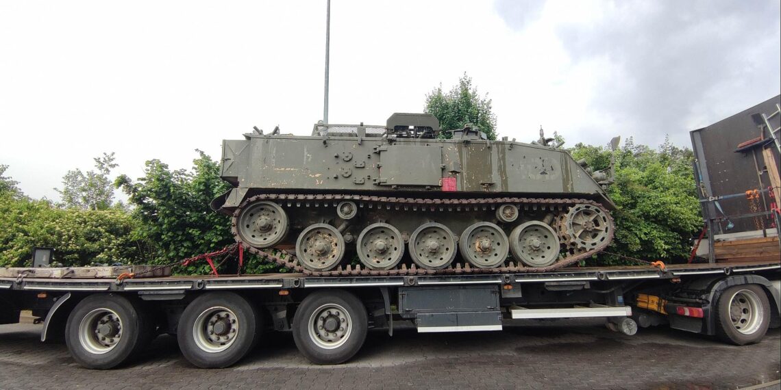 Panzer auf Lkw (Archiv)