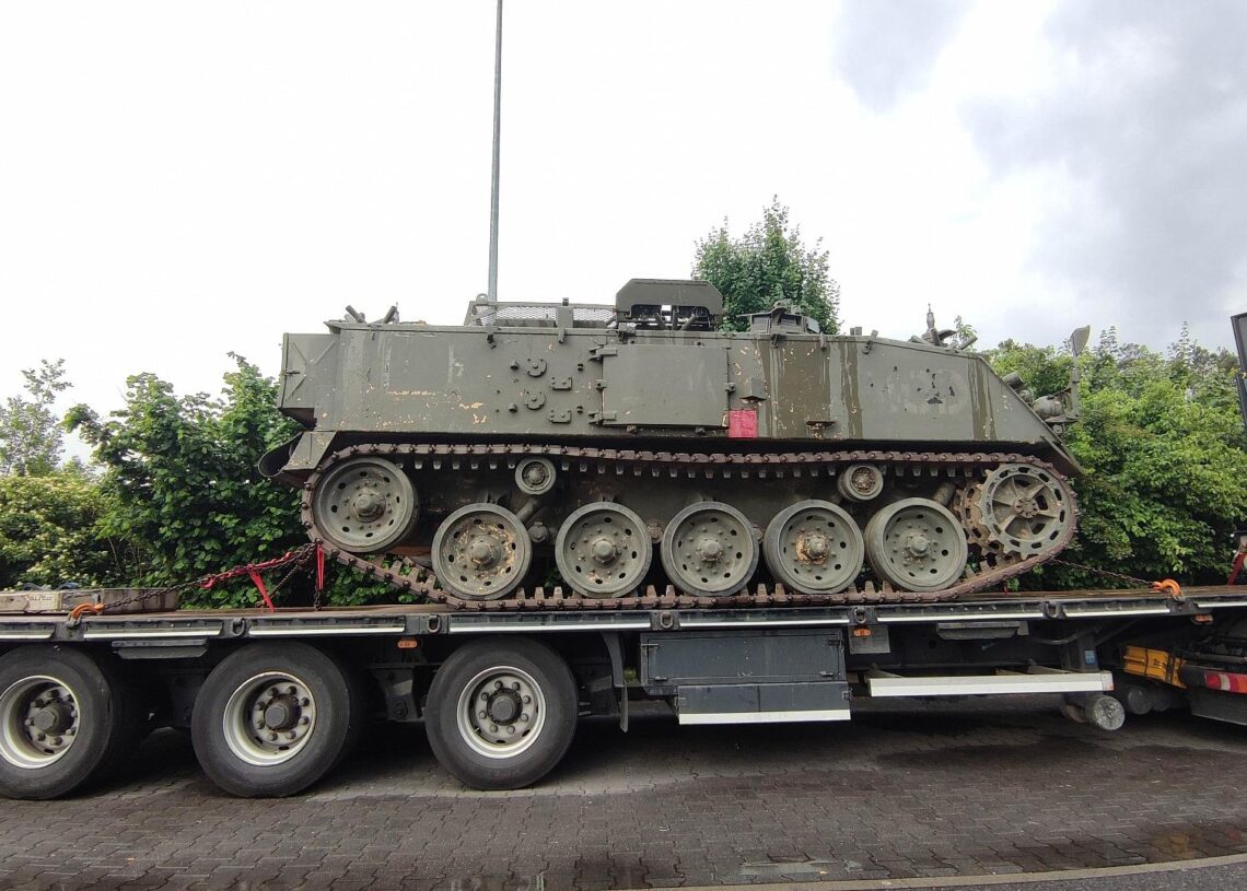 Panzer auf Lkw (Archiv)