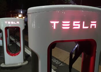 Tesla-Supercharger (Archiv)