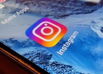 Instagram-Logo auf einem Smartphone (Archiv)