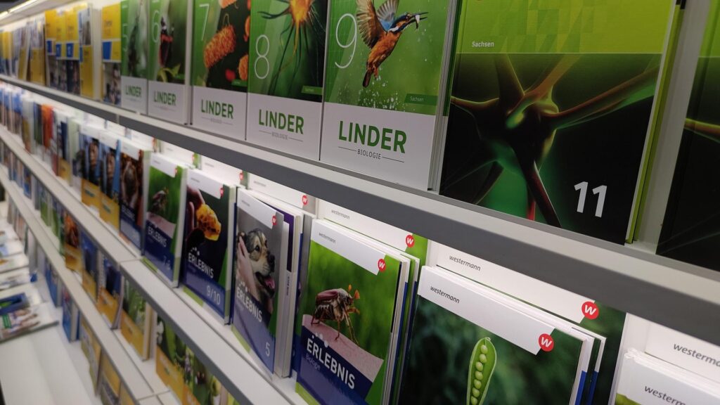 Biologie-Schulbücher (Archiv)