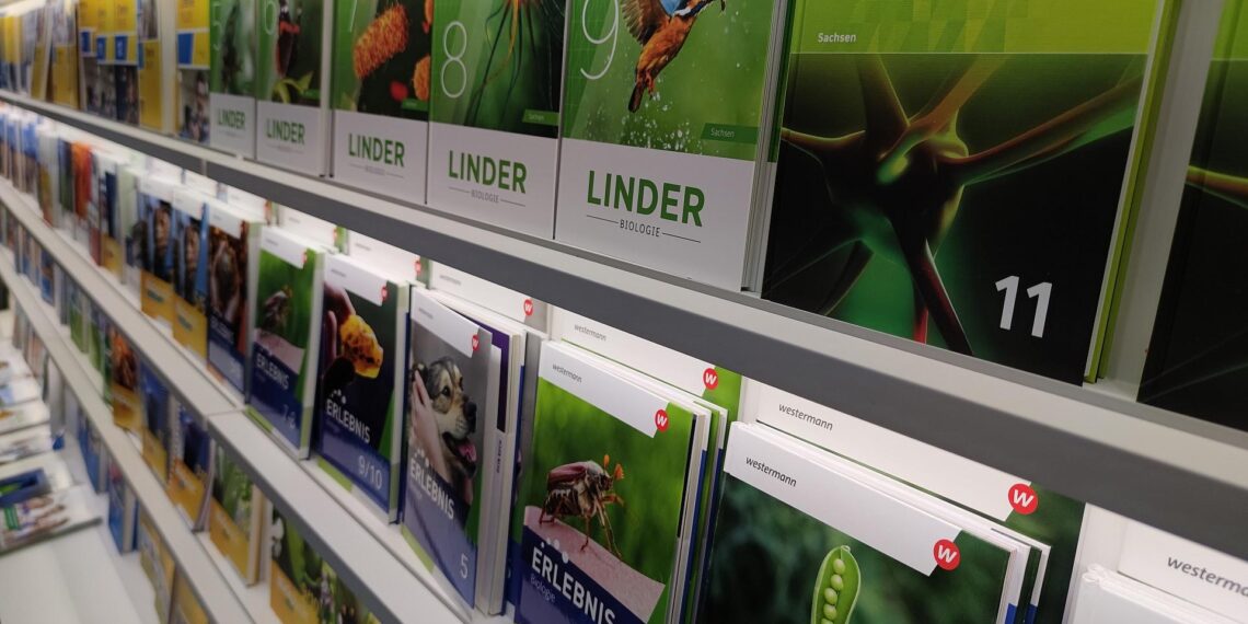 Biologie-Schulbücher (Archiv)