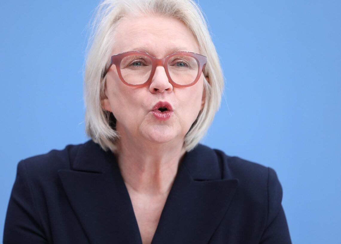 Monika Schnitzer (Archiv)