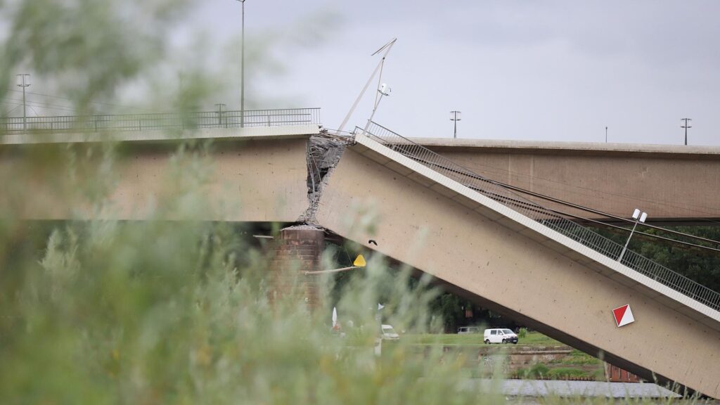 Einsturz der Carolabrücke in Dresden (Archiv)