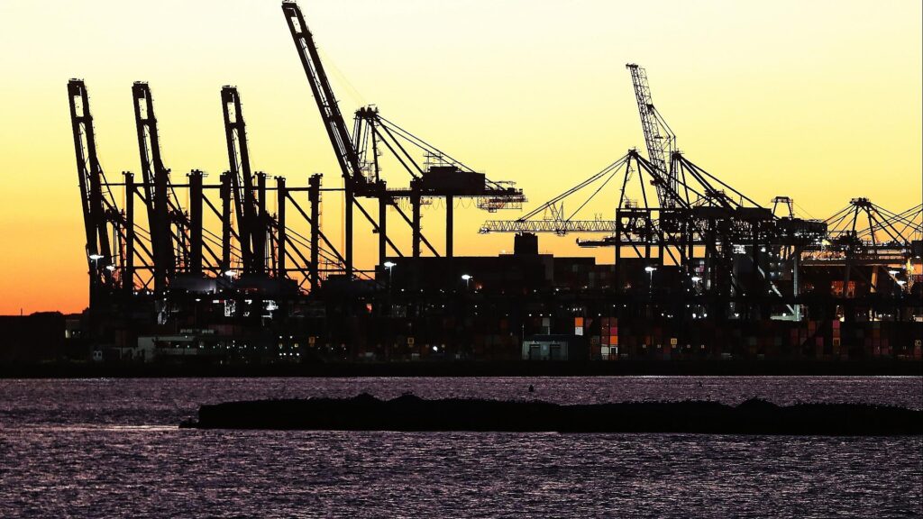 Industrieanlagen (Archiv)