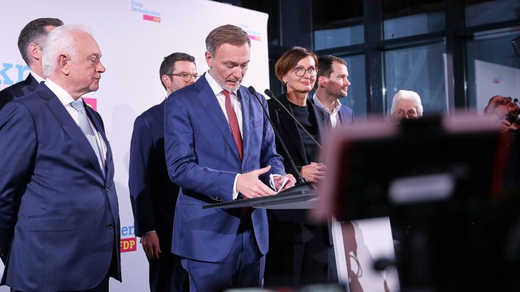 FDP-Spitzenpolitiker am Wahlabend