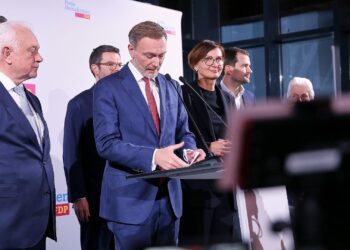 FDP-Spitzenpolitiker am Wahlabend