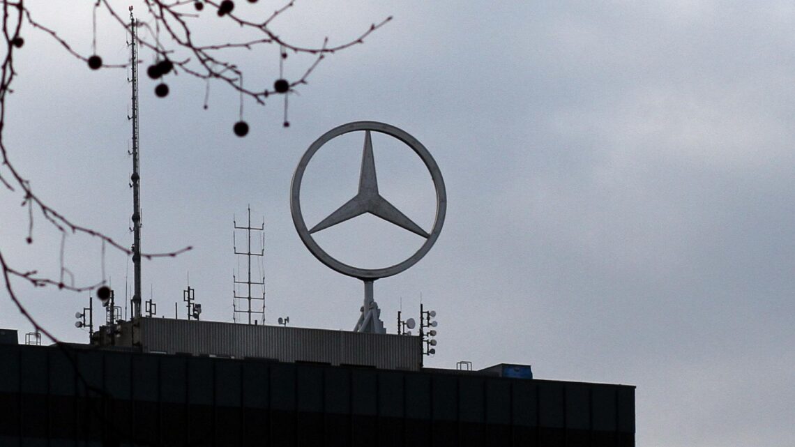 Mercedes-Stern (Archiv)
