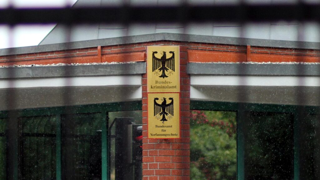 Bundeskriminalamt (BKA) und Bundesamt für Verfassungsschutz (Archiv)