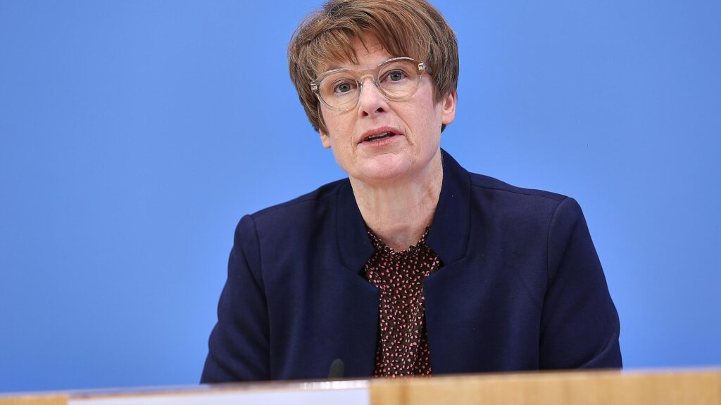 Veronika Grimm (Archiv)