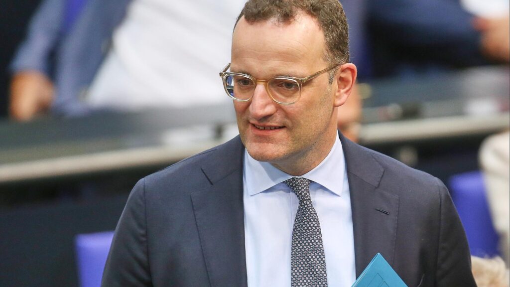 Spahn fordert zwei Milliarden Euro mehr für Pflegeversicherung 3 Jens Spahn (Archiv)