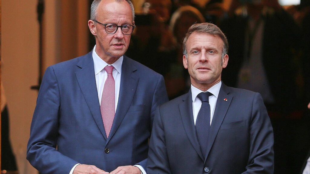 Friedrich Merz und Emmanuel Macron (Archiv)