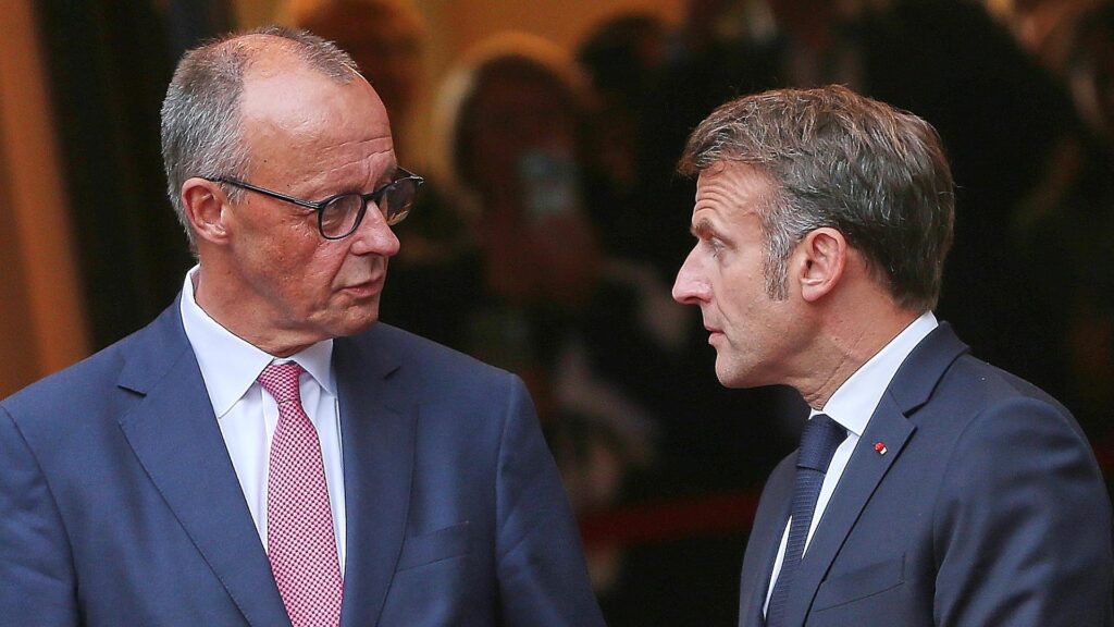 Friedrich Merz und Emmanuel Macron (Archiv)