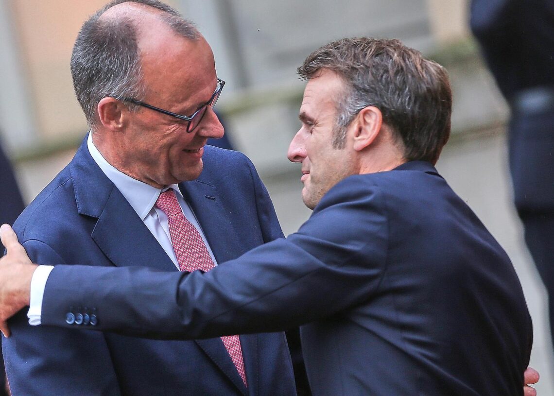 Friedrich Merz und Emmanuel Macron (Archiv)
