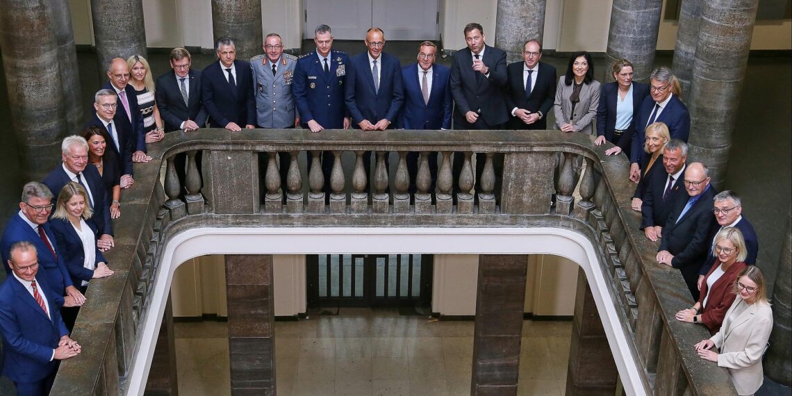 Kabinett beschließt Wehrdienst-Plan von Pistorius 1 Bundeskabinett im Verteidigungsministerium am 27.08.2025