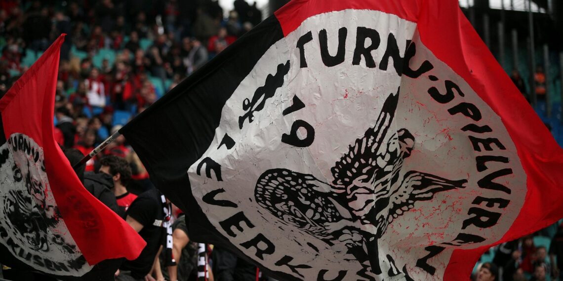 Fans von Bayer Leverkusen (Archiv)