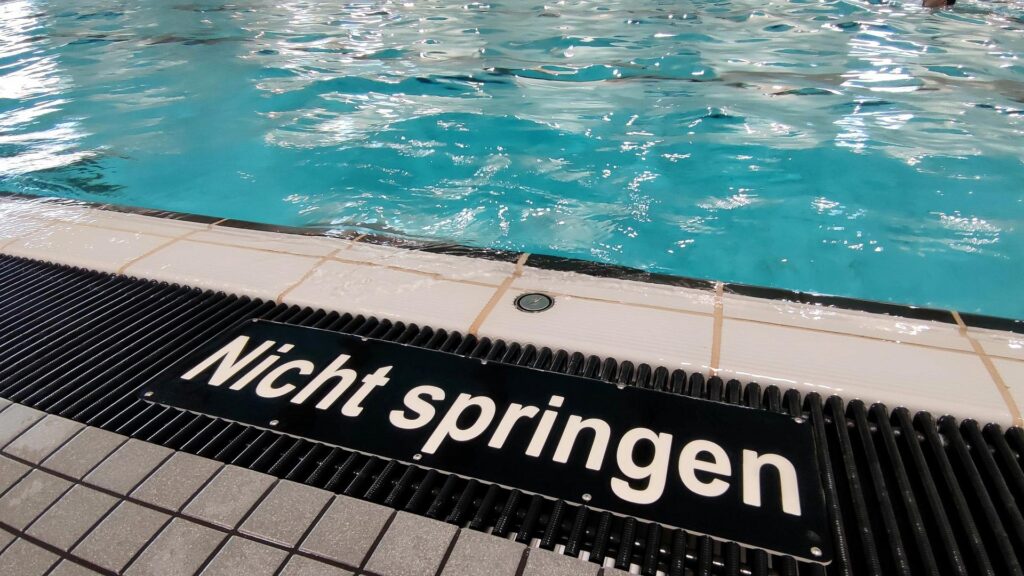 Schwimmbad (Archiv)
