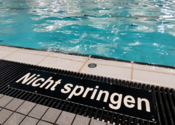 Schwimmbad (Archiv)