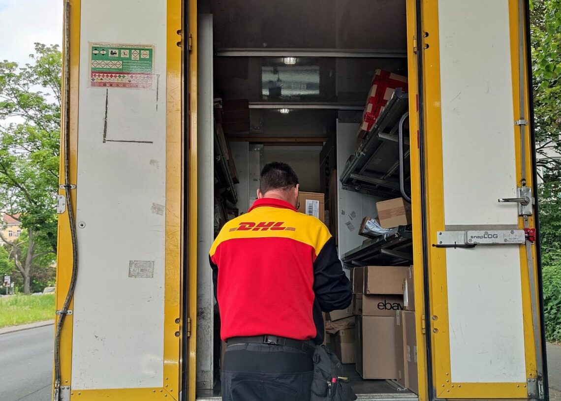 DHL-Paketfahrer (Archiv)