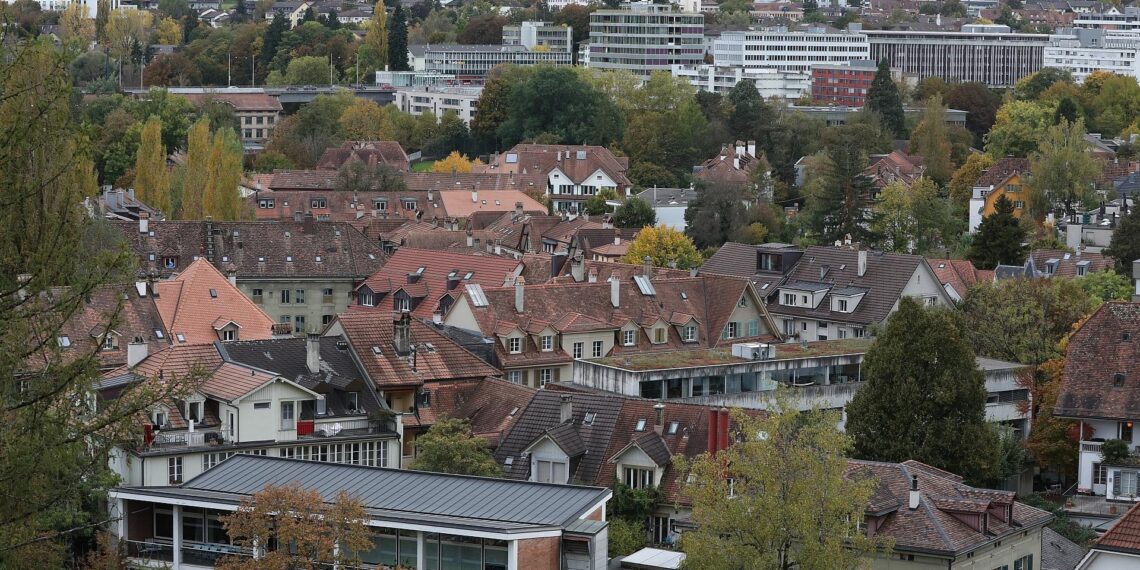 Schweiz bleibt Top-Auswanderungsziel der Deutschen in Europa 1 Häuser in der Schweiz (Archiv)