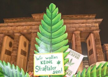 `Smoke-in` vor dem Brandenburger Tor (Archiv)