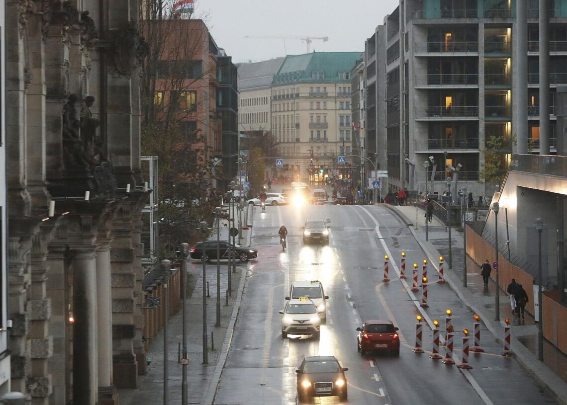 Straßenverkehr (Archiv)