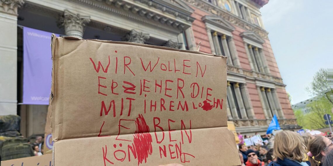 Demo von Kita-Beschäftigten (Archiv)