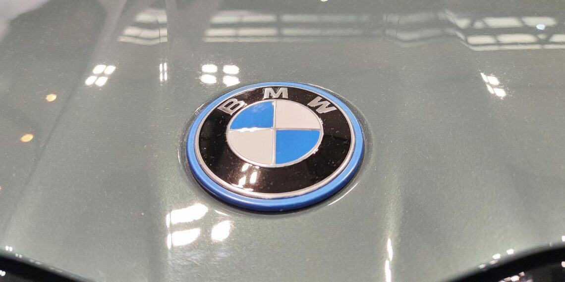 BMW-Logo am neuen BMW i5