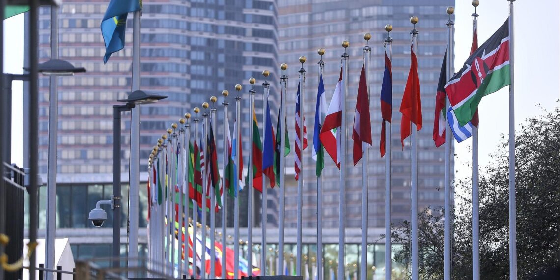 Fahnen von der den Vereinten Nationen (Archiv)