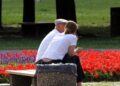 Alter Mann und junge Frau (Archiv)