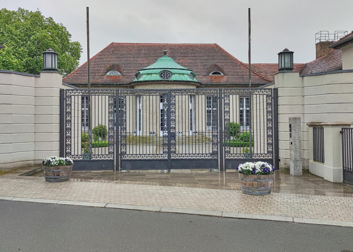 Villa Adlon (Archiv)