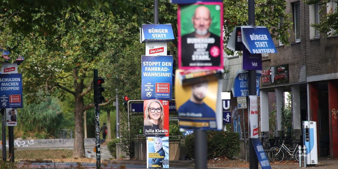 CDU bei NRW-Kommunalwahl klar vorn - AfD legt aber kräftig zu 1 Wahlplakate zur Kommunalwahl (Archiv)