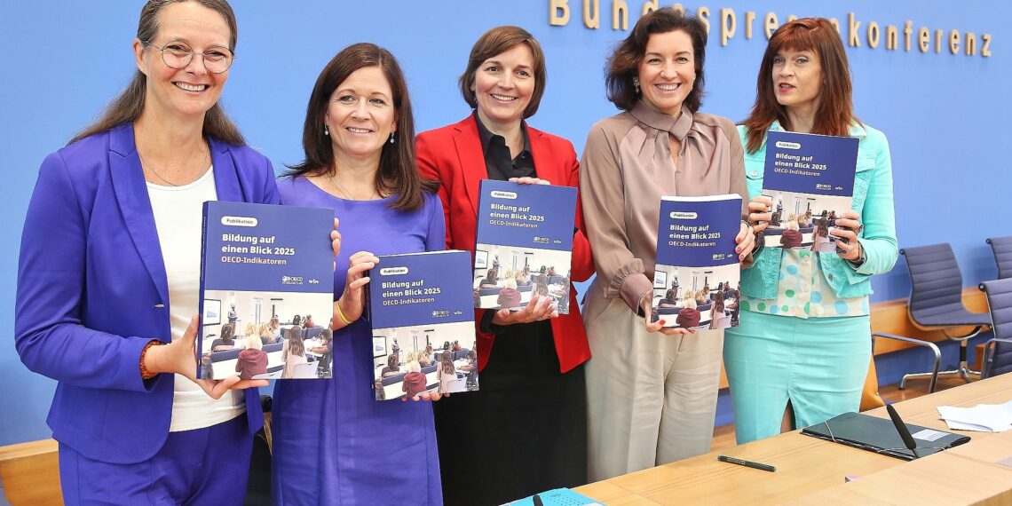Vorstellung der OECD-Studie Bildung auf einen Blick 2025 am 09.09.2025