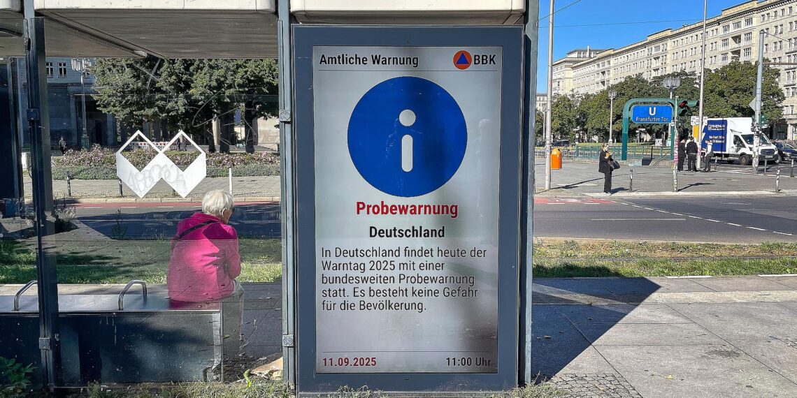 Bundesweiter Probealarm ausgelöst 1 Probealarm auf einer digitalen Werbetafel am 11.09.2025