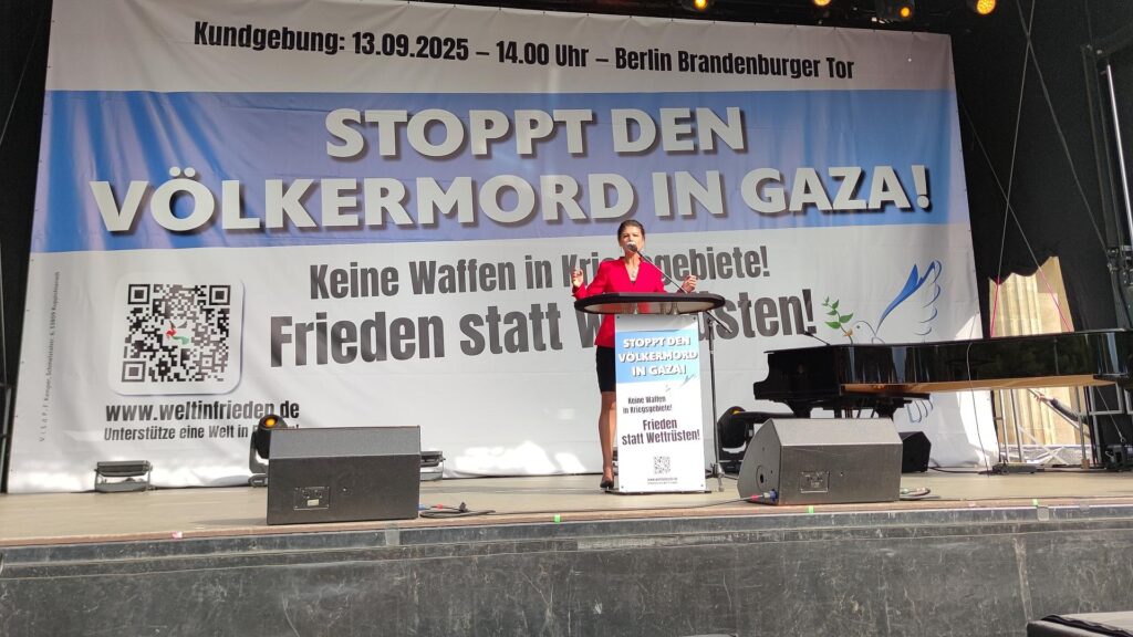 Sahra Wagenknecht bei Demo gegen Gaza-Krieg am 13.09.2025