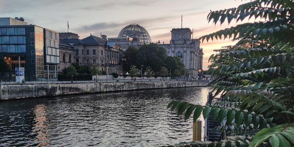 Richterwahlausschuss nominiert SPD-Kandidatin Emmenegger 1 Deutscher Bundestag (Archiv)