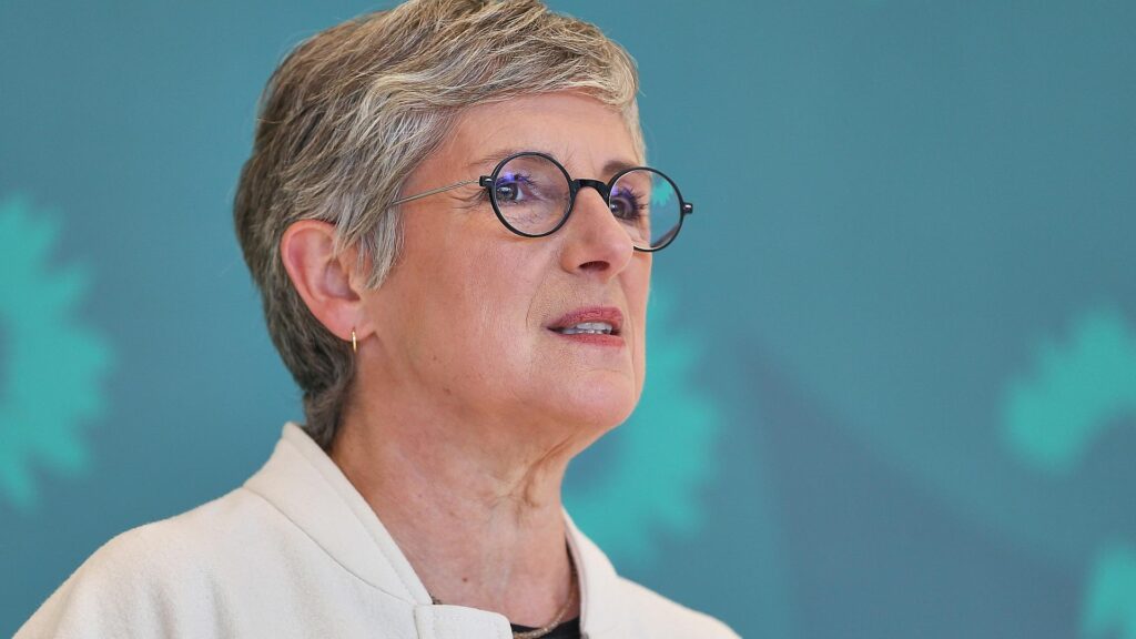 Haßelmann kritisiert mögliche Verteuerung des Deutschlandtickets 7 Britta Haßelmann am 16.09.2025